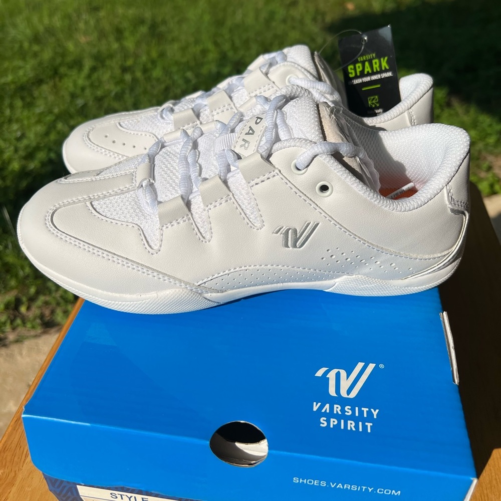 Women’s Varsity Spark Cheer Shoes